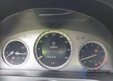 2008 Mercedes-Benz C 300 Luxury/Sport z USA, uszkodzony, nr VIN WDDGF54X68R012183